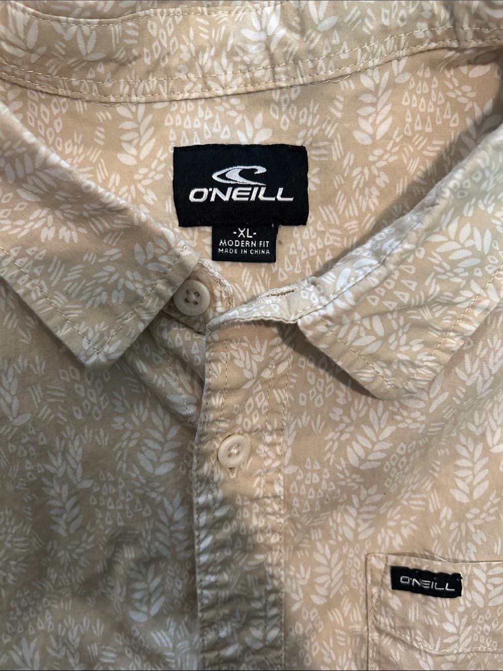 O'Neill Men's Leaf Print Modern Fit Button-Down Shirt - Picture 2 of 2